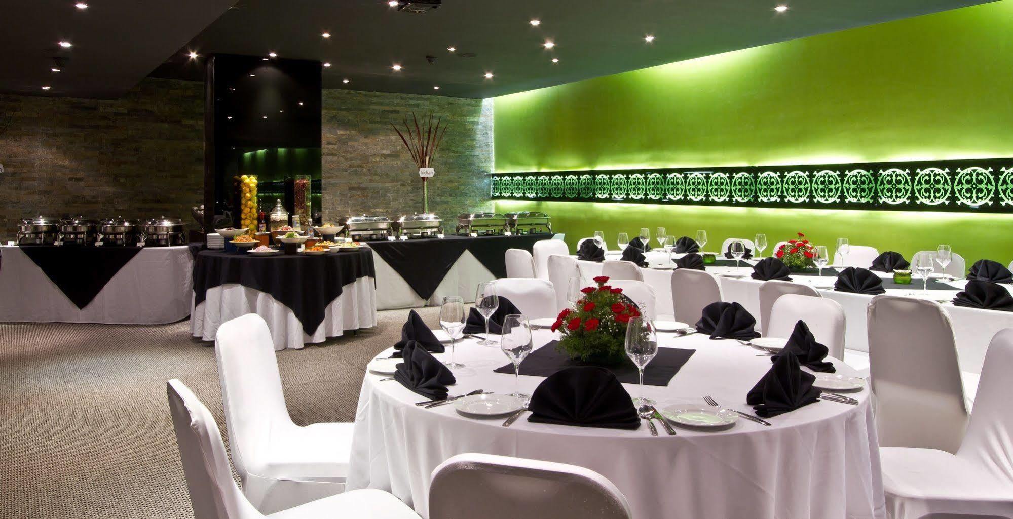 Svenska Design Hotel, Electronic City, Bangalore Kammasandra Extérieur photo